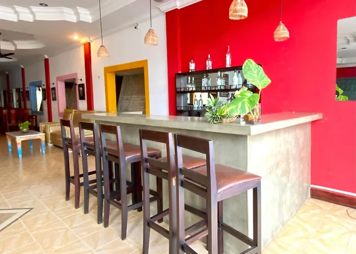 Vplus Hotel