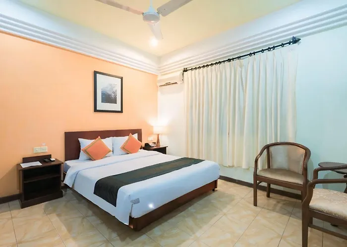 Hotel Vplus 3*