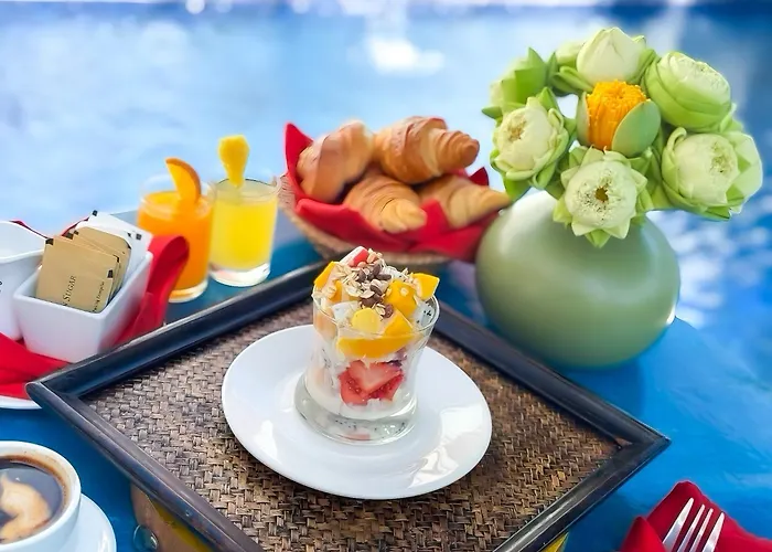 Hotel Vplus